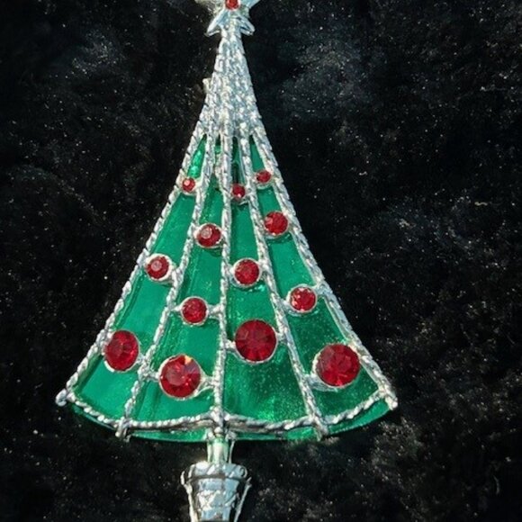 Vintage BJ Silver Tone w/Green Background and Red Rhinestones, Christmas Tree - Picture 1 of 5